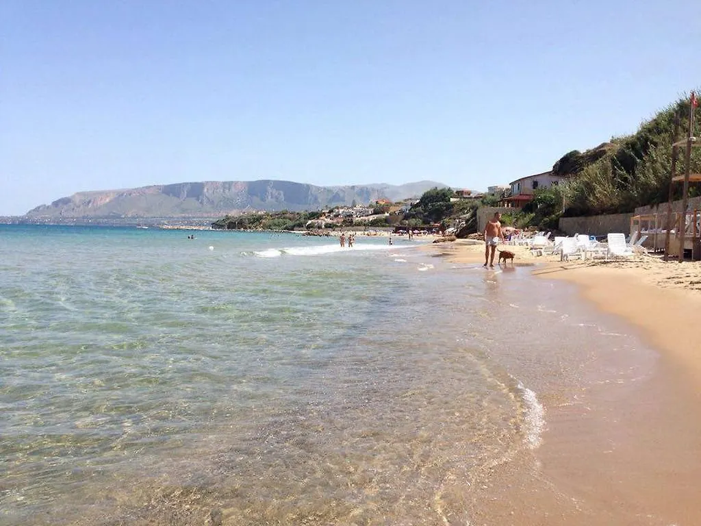 Case Vacanze Russo Holiday home Trappeto 0*, Trappeto (Sicily) Italy